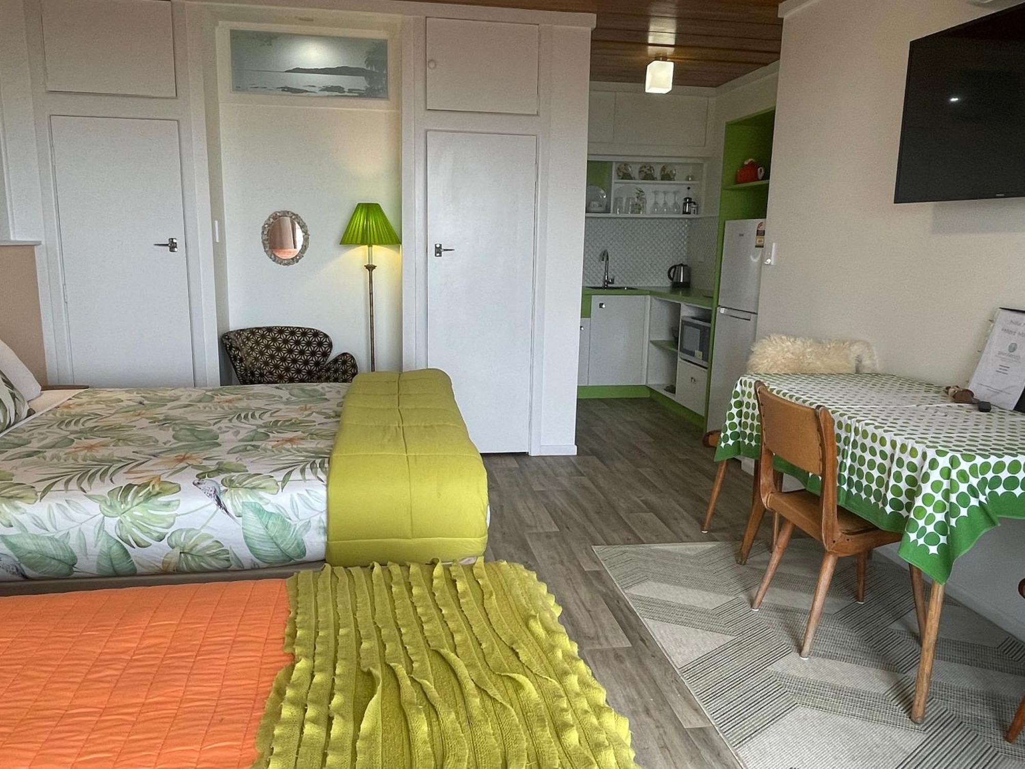 Driftwood Lodge Beachfront, Cable Bay, Northland 库珀海滩 外观 照片