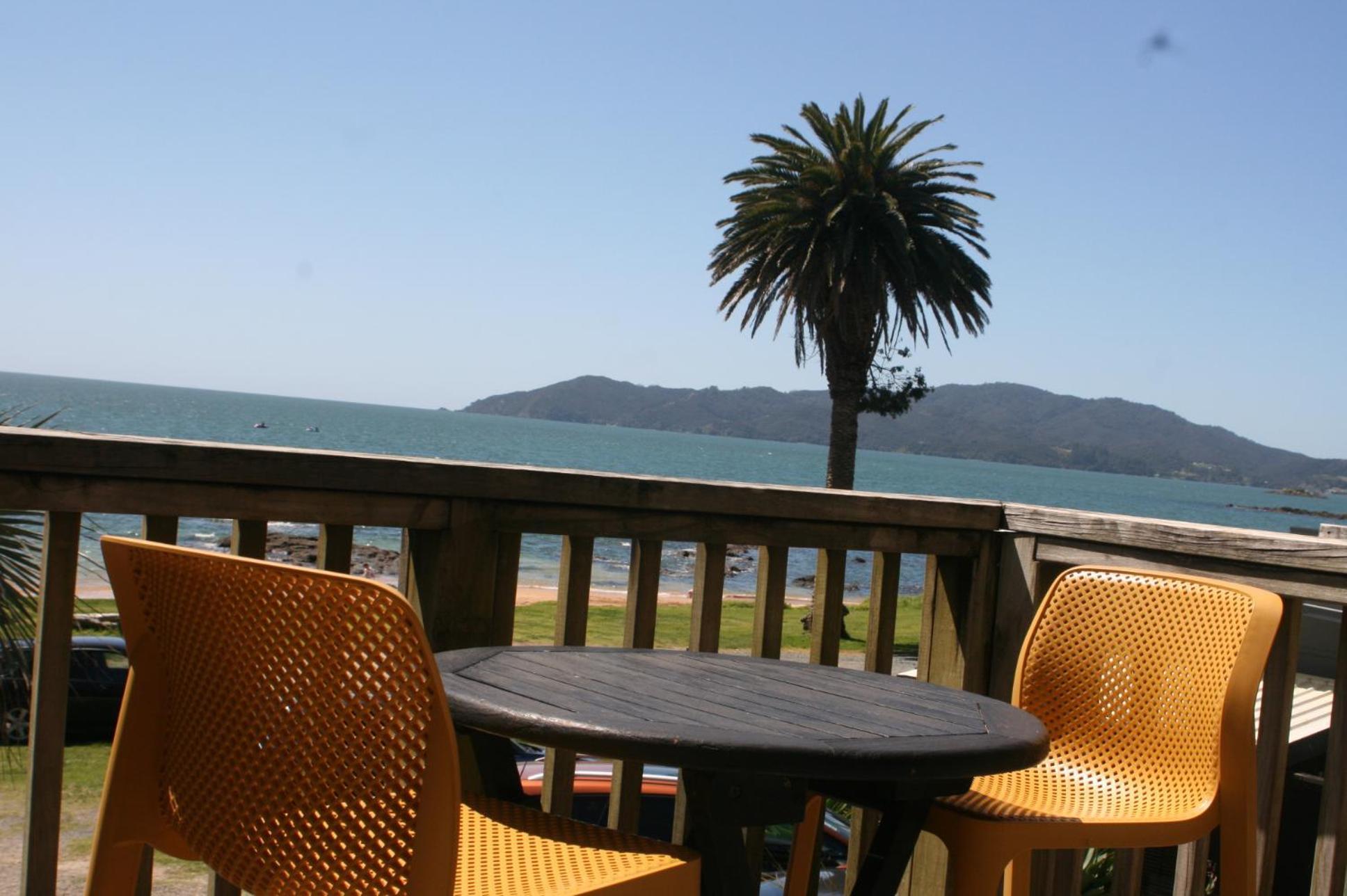 Driftwood Lodge Beachfront, Cable Bay, Northland 库珀海滩 外观 照片