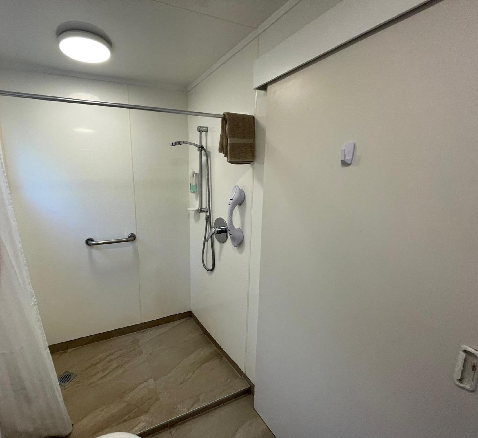 Driftwood Lodge Beachfront, Cable Bay, Northland 库珀海滩 外观 照片