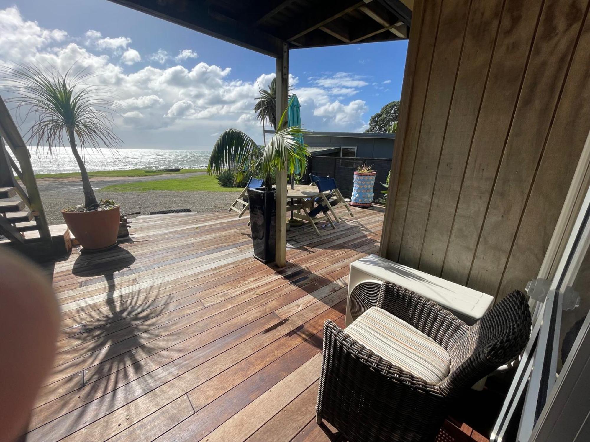 Driftwood Lodge Beachfront, Cable Bay, Northland 库珀海滩 外观 照片